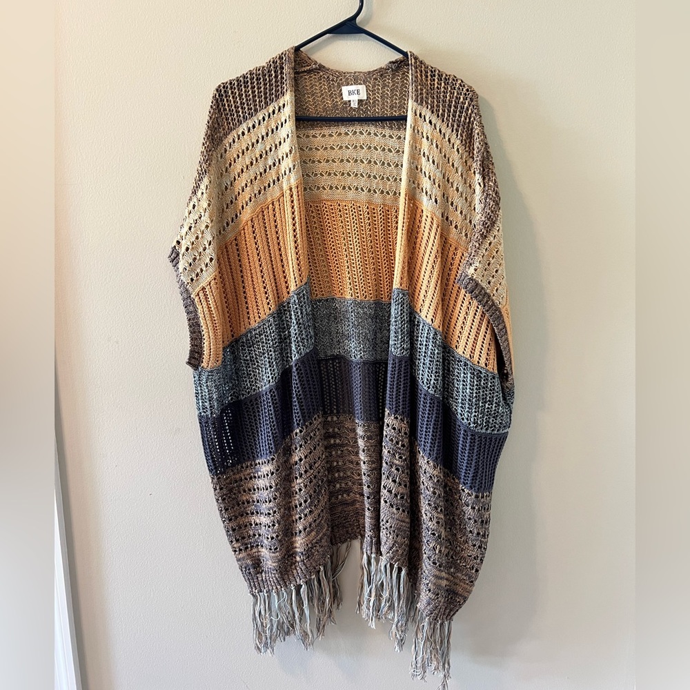 BKE poncho style sweater, size M/L from Buckle